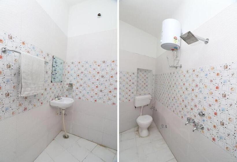 اتاق کلاسیک سه تخته, 4 U By Oyo Rooms