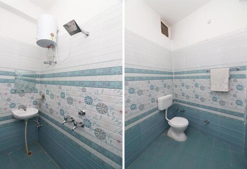 اتاق کلاسیک سه تخته, 4 U By Oyo Rooms