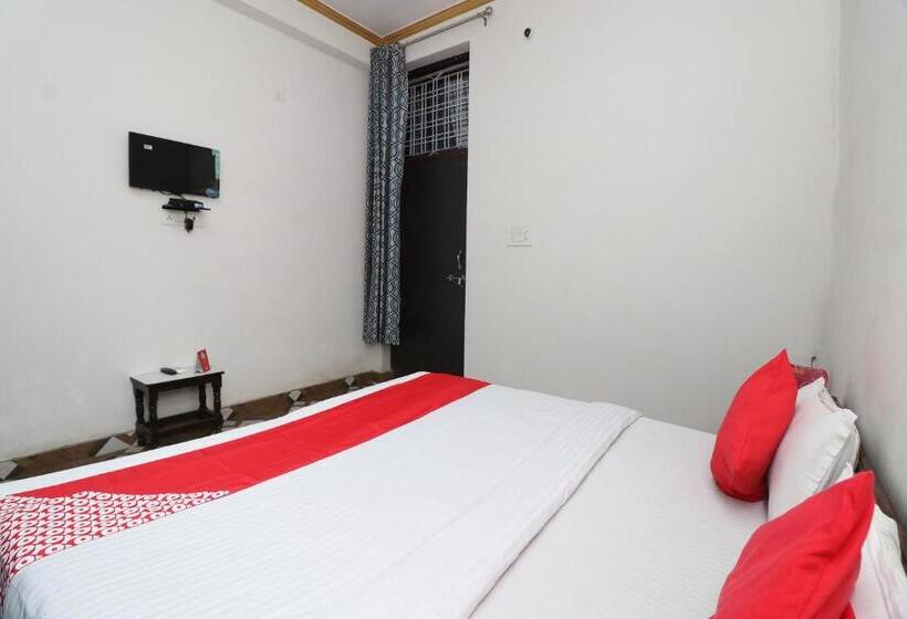 اتاق کلاسیک سه تخته, 4 U By Oyo Rooms
