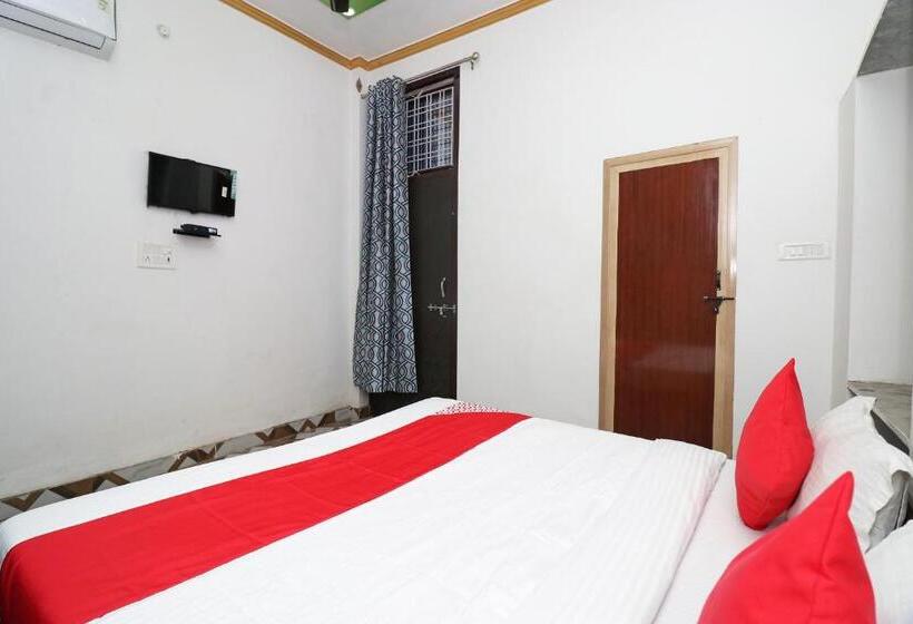 اتاق کلاسیک سه تخته, 4 U By Oyo Rooms