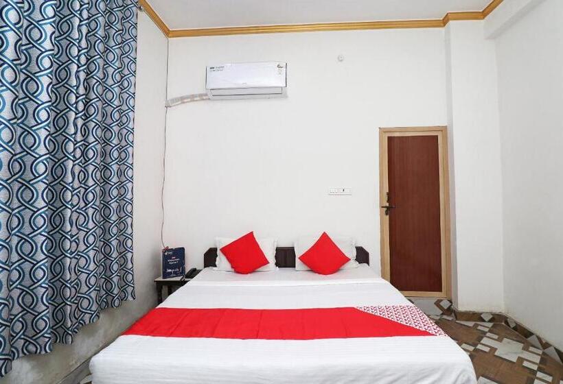 اتاق کلاسیک سه تخته, 4 U By Oyo Rooms