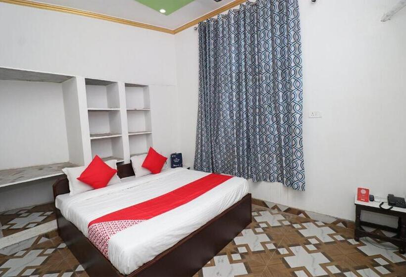 اتاق کلاسیک سه تخته, 4 U By Oyo Rooms