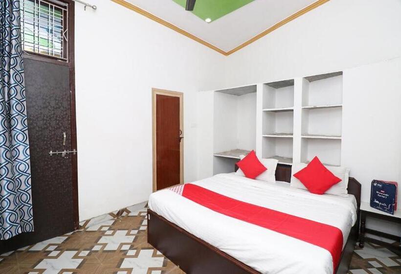اتاق کلاسیک سه تخته, 4 U By Oyo Rooms