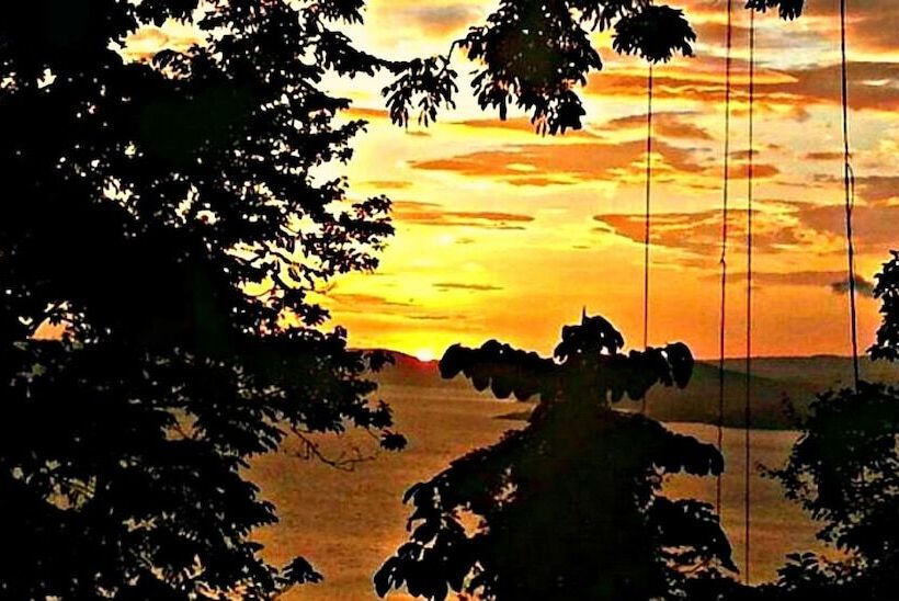 اتاق استاندارد چهار تخته, Ceiba Tree Lodge