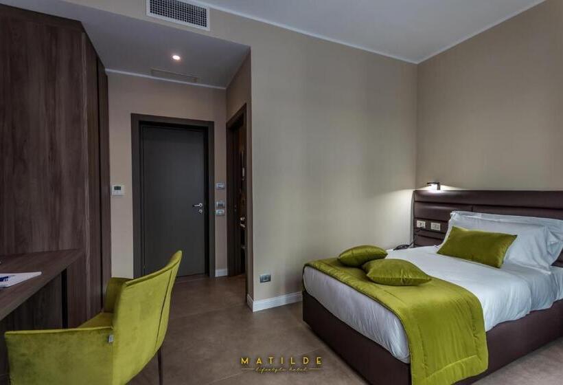 اتاق استاندارد یک نفره, Matilde  Lifestyle