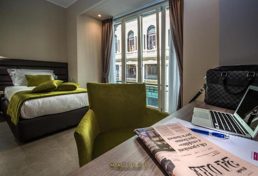 اتاق استاندارد یک نفره, Matilde  Lifestyle