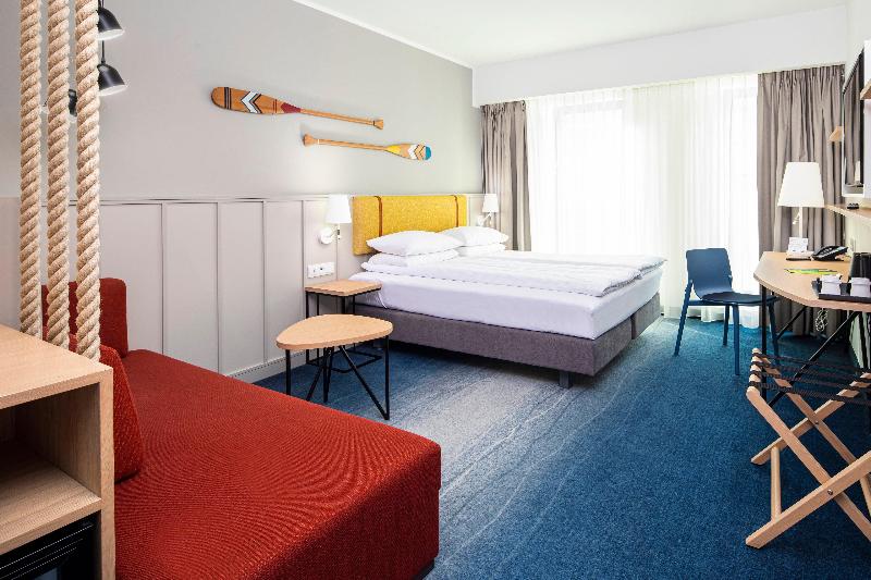 غرفة قياسية سرير ملكى, Holiday Inn Gdansk   City Centre, An Ihg