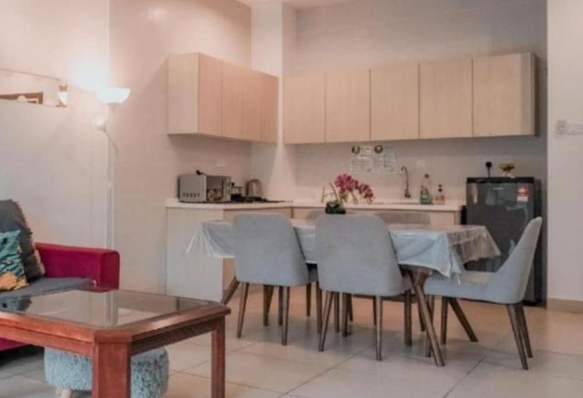 سوئیت مدیریتی 2 خوابه, 7stonez Suites Midhills Genting Highlands