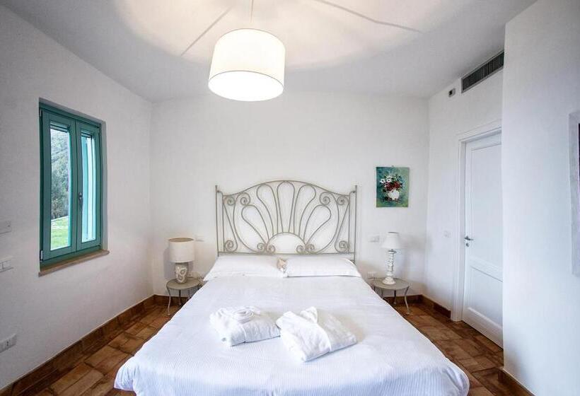 اتاق لوکس, Borgo Rosso Di Sera Resort