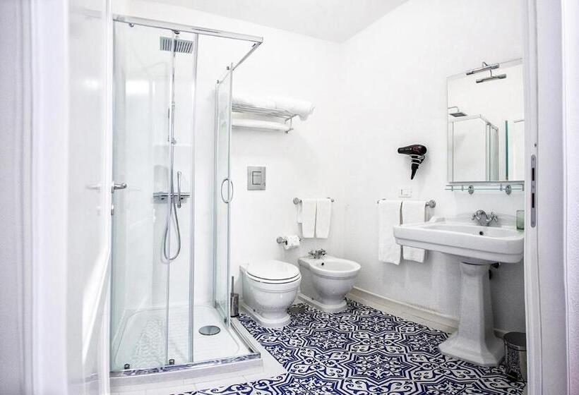 سوییت, Borgo Rosso Di Sera Resort