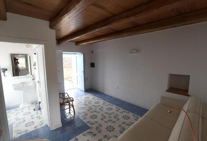 سوییت, Borgo Rosso Di Sera Resort