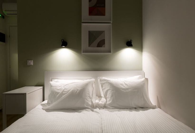 استودیوی استاندارد با تخت دوبل, Dinostratus House