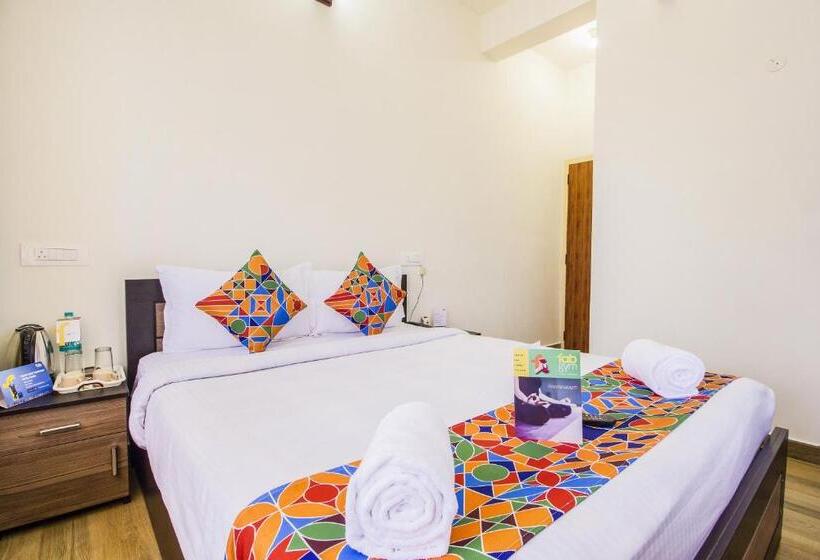 اتاق لوکس, Fabexpress Grand Castle Hill Resorts   Ooty Lake   800m