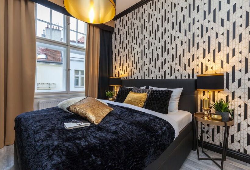 اتاق اکونومی, Golden Prague Rooms