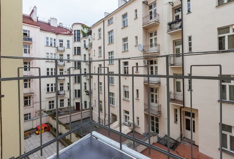 اتاق استاندارد با بالکن, Golden Prague Rooms