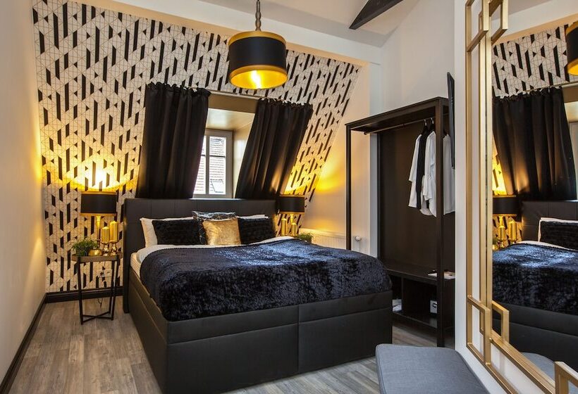اتاق لوکس, Golden Prague Rooms