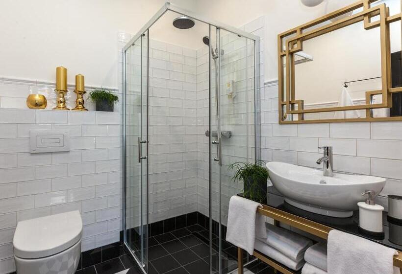 اتاق سوپریور با بالکن, Golden Prague Rooms