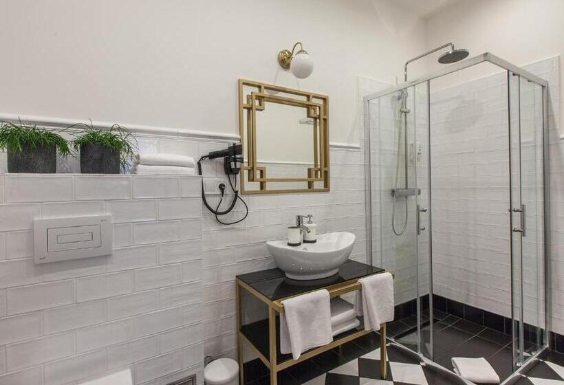 اتاق لوکس خانوادگی, Golden Prague Rooms