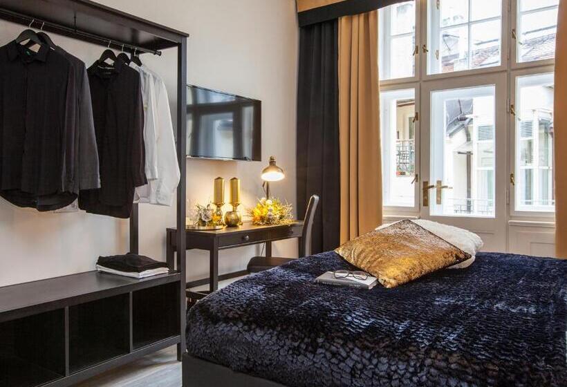اتاق سوپریور خانوادگی, Golden Prague Rooms