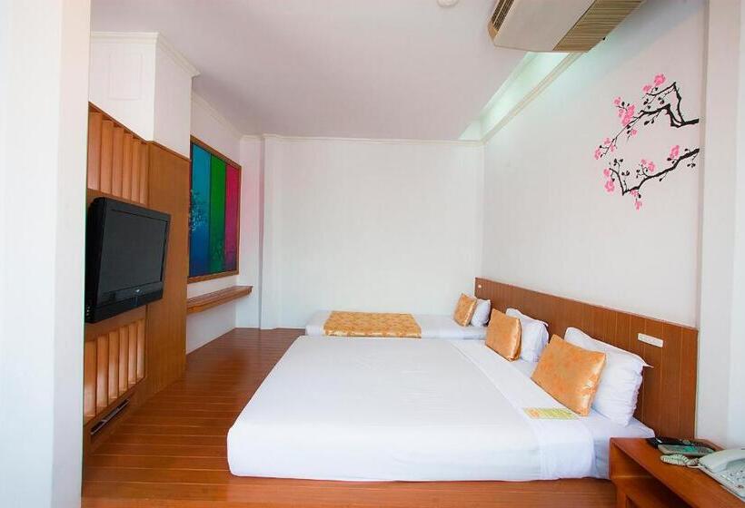 Quarto Deluxe, China Town