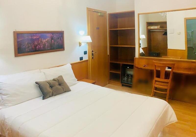 Номер Deluxe Вид на Бассейн, Siam Bayshore Resort Pattaya