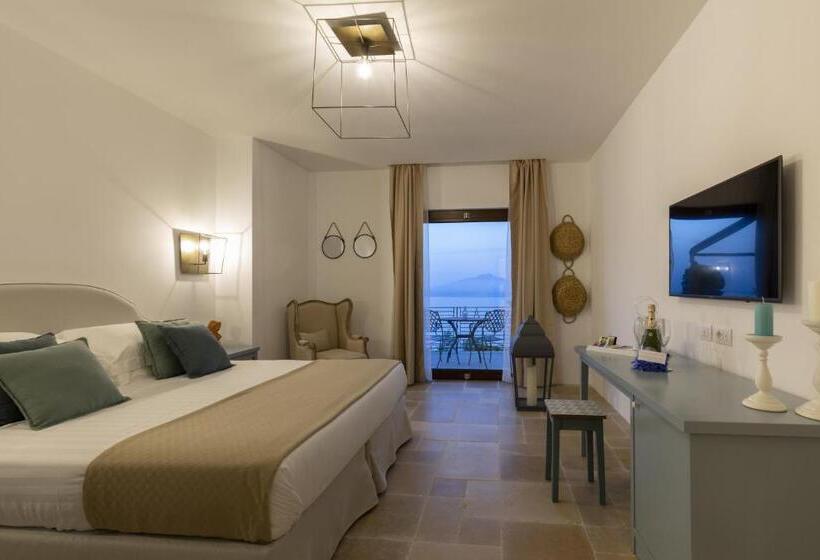 Номер Deluxe Вид на Море, Romantic Relais Sorrento