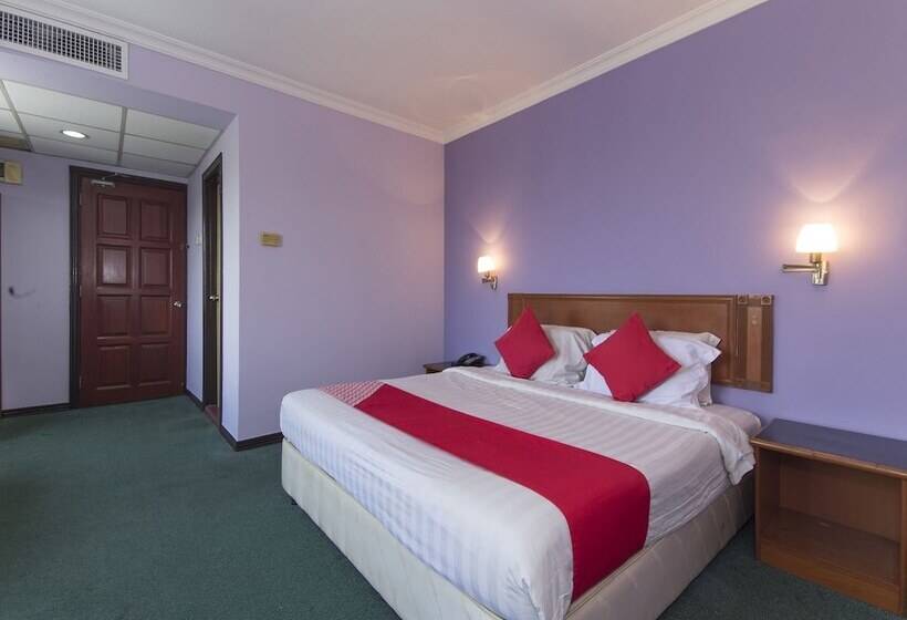 سوییت خانوادگی, Comfort Hotel 2 By Oyo Rooms