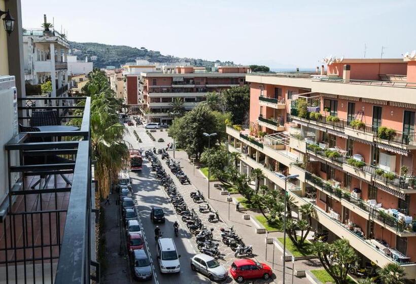 اتاق استاندارد با چشم‌انداز دریا, Sea Room Sorrento