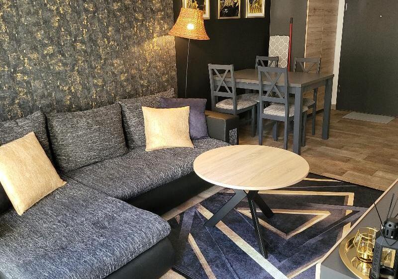 آپارتمان 1 خوابه, Moon Hostel Poznań