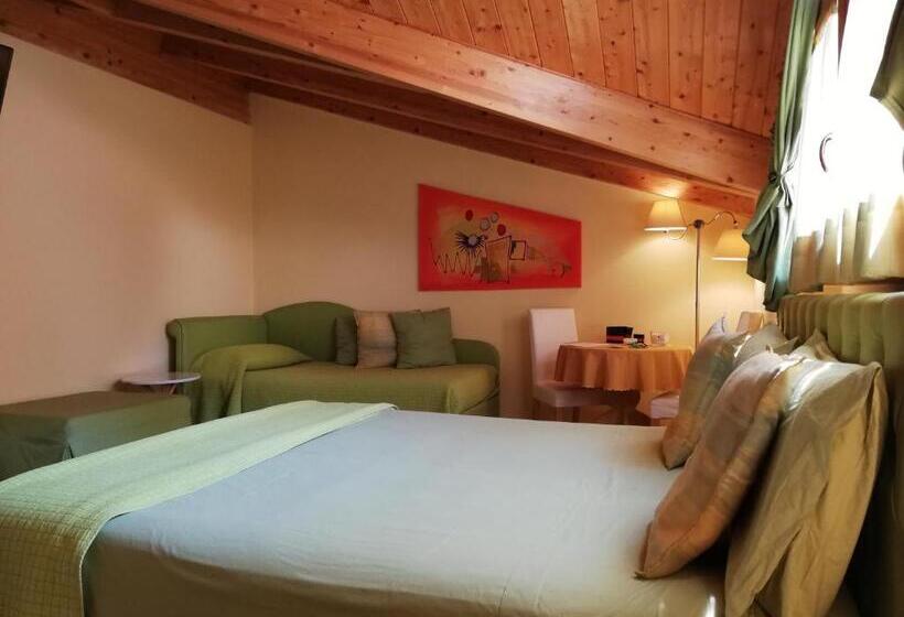 سوییت جونیور, B&b Domus Traiani Benevento