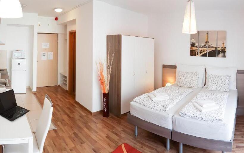 Estúdio Familiar, Corvin Holiday Apartments