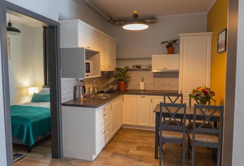 آپارتمان 2 خوابه, Moon Hostel Poznań