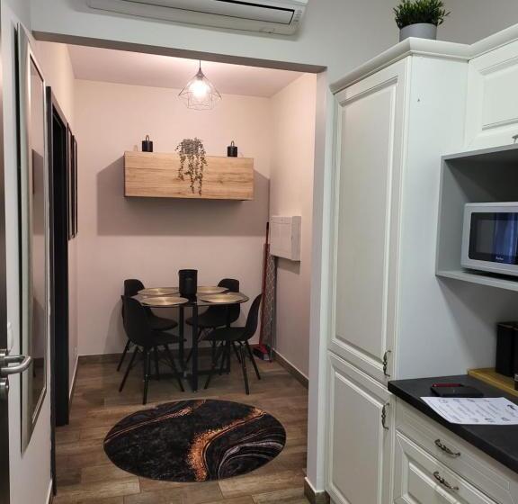 آپارتمان لوکس 1 خوابه, Moon Hostel Poznań