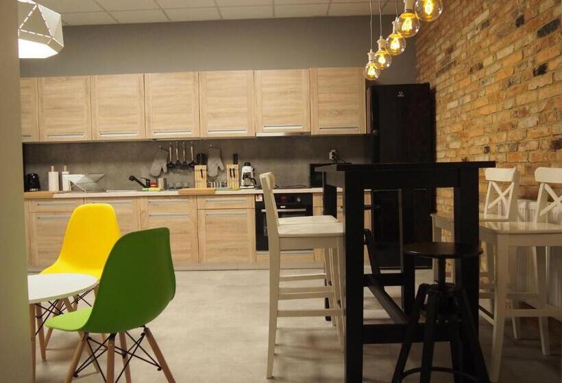 اتاق استاندارد, Moon Hostel Poznań