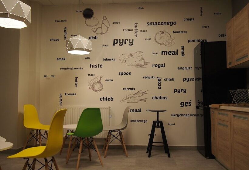 اتاق استاندارد, Moon Hostel Poznań