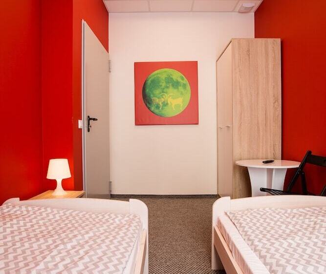 اتاق استاندارد, Moon Hostel Poznań