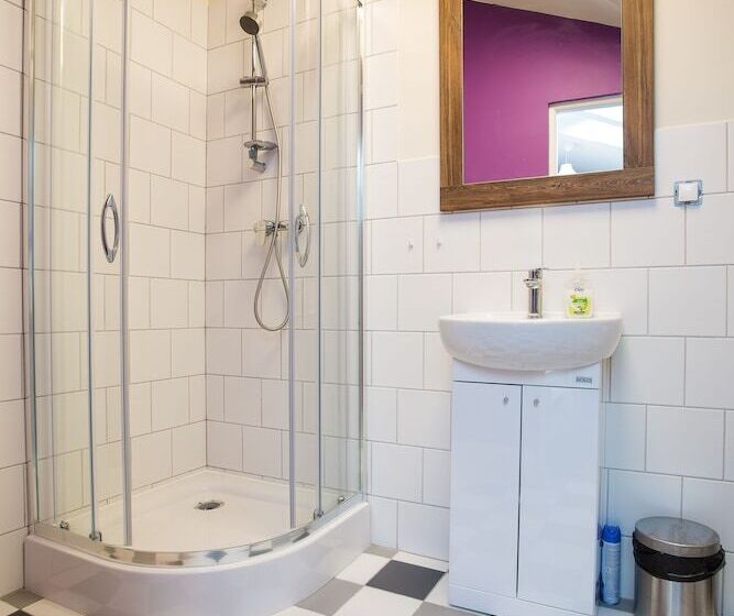 اتاق استاندارد, Moon Hostel Poznań