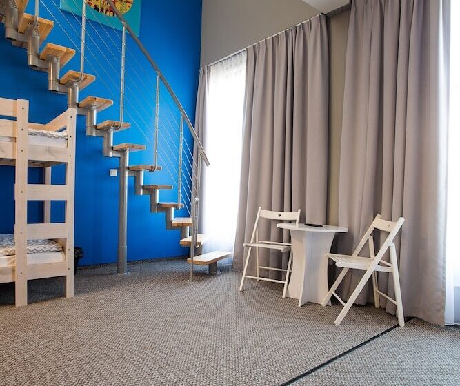 اتاق استاندارد, Moon Hostel Poznań