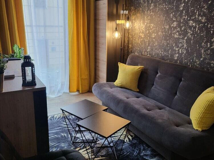 آپارتمان لوکس 1 خوابه, Moon Hostel Poznań