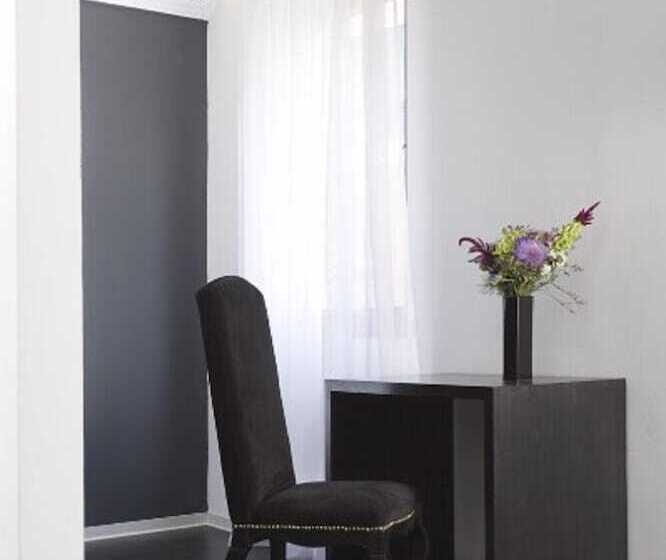 Quarto Premium, Pension Mariposa