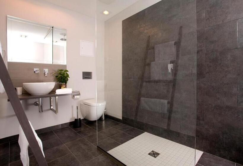 Quarto Premium, Pension Mariposa
