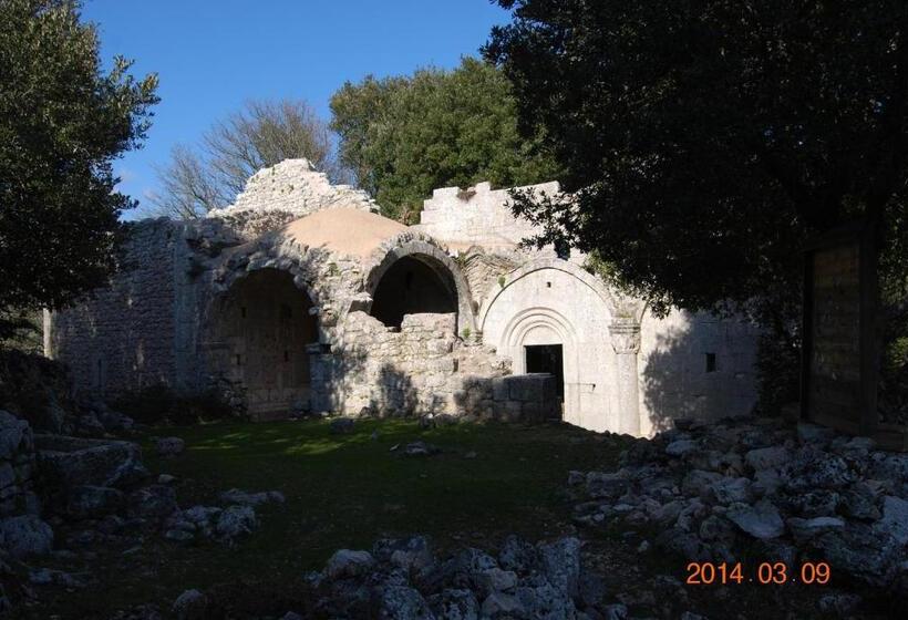 Дом 1 Спальня, Tenuta Santa Maria