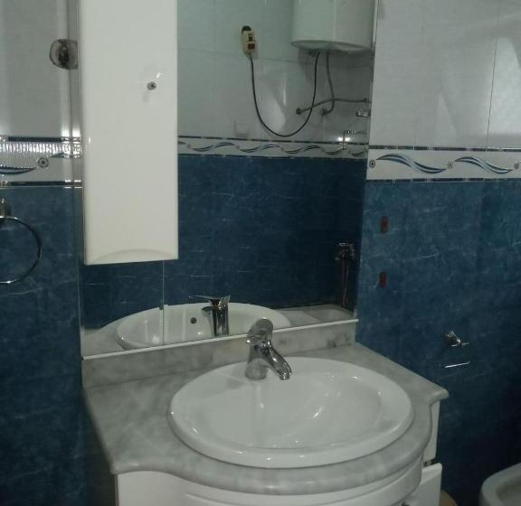 اتاق استاندارد, Lucy Guest House