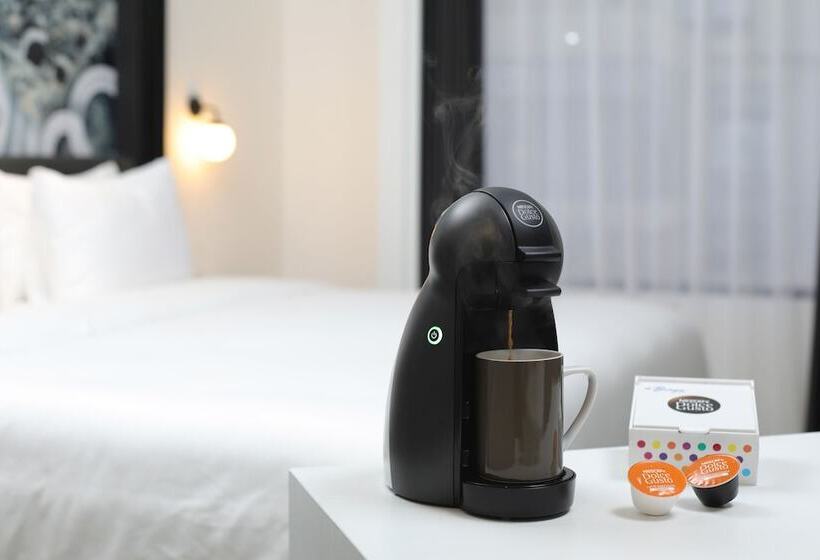 Люкс, De Braga, Artotel Curated