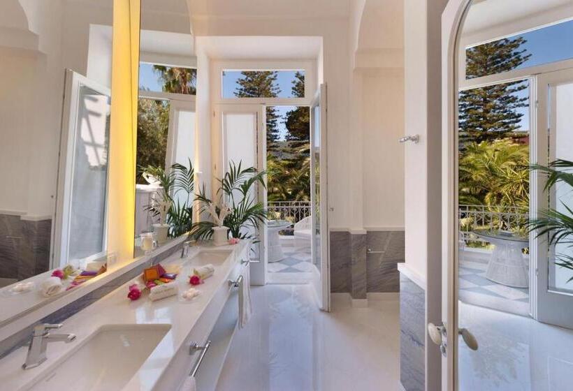 اتاق لوکس با بالکن, Villa Silvana Relais