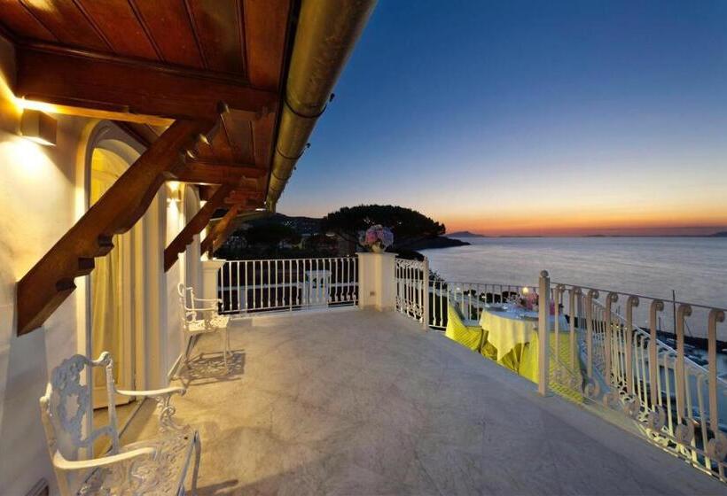 سوئیت با تخت بزرگ, Villa Silvana Relais