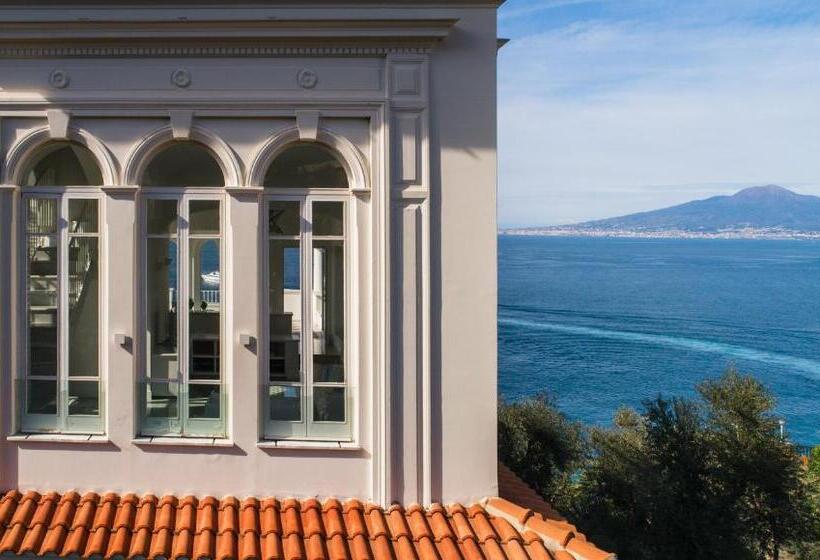 سوئیت با تخت بزرگ, Villa Silvana Relais