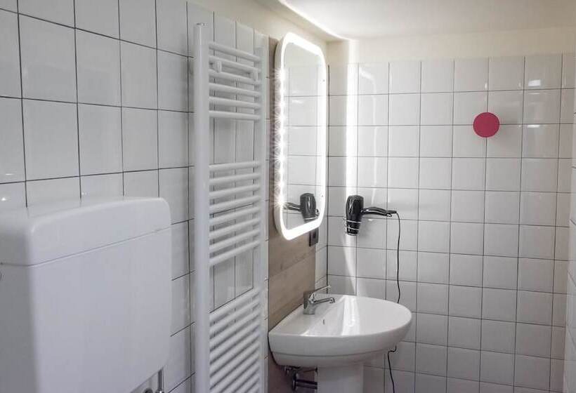 اتاق استاندارد, Viabasso11 Guest House