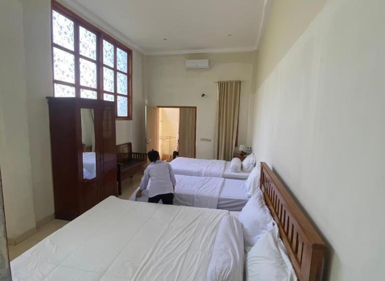 اتاق لوکس خانوادگی, Pesona Bali Room And Restaurant