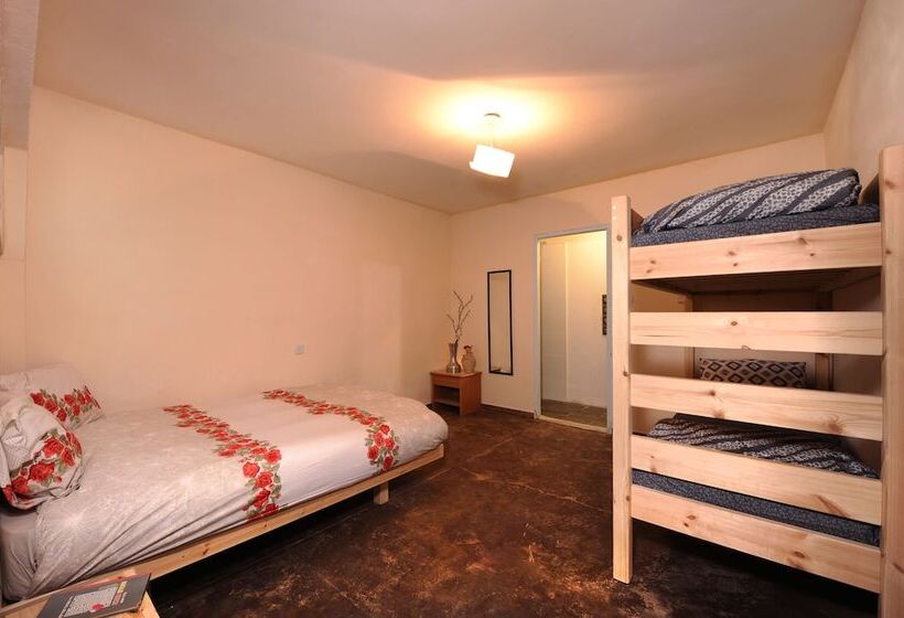 Pokój Rodzinny, Spice Quarter Inn